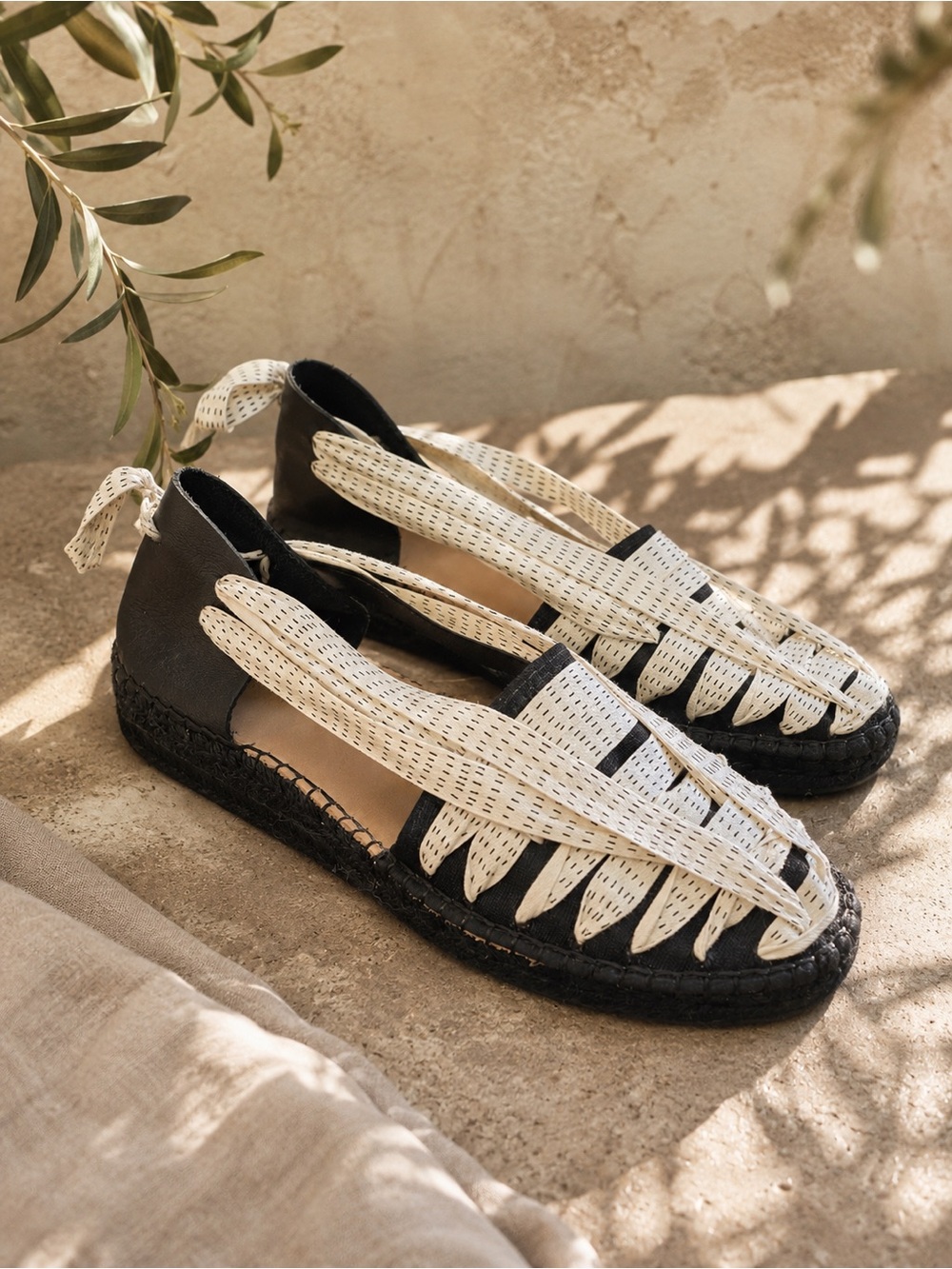 NAGUISA Sukha Lace Up Flat Espadrille‎ Shoes Size 41/9.5